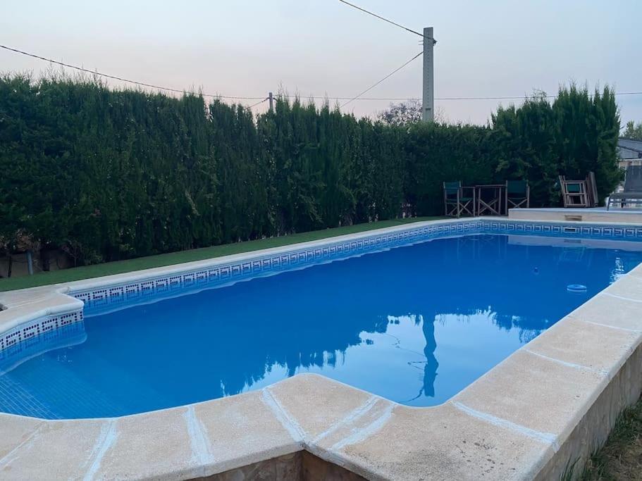 Encantador Y Acogedor Alojamiento Con Piscina Monserrat Exterior foto