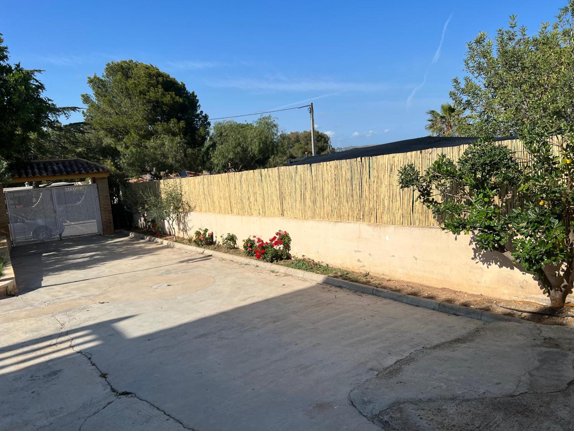 Encantador Y Acogedor Alojamiento Con Piscina Monserrat Exterior foto